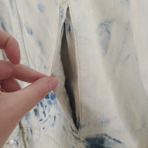 NWT Free People Rumors Denim Jacket Jones Tie Dye Blue Size Large 🛑 FINAL PRICE - Picture 7 of 12